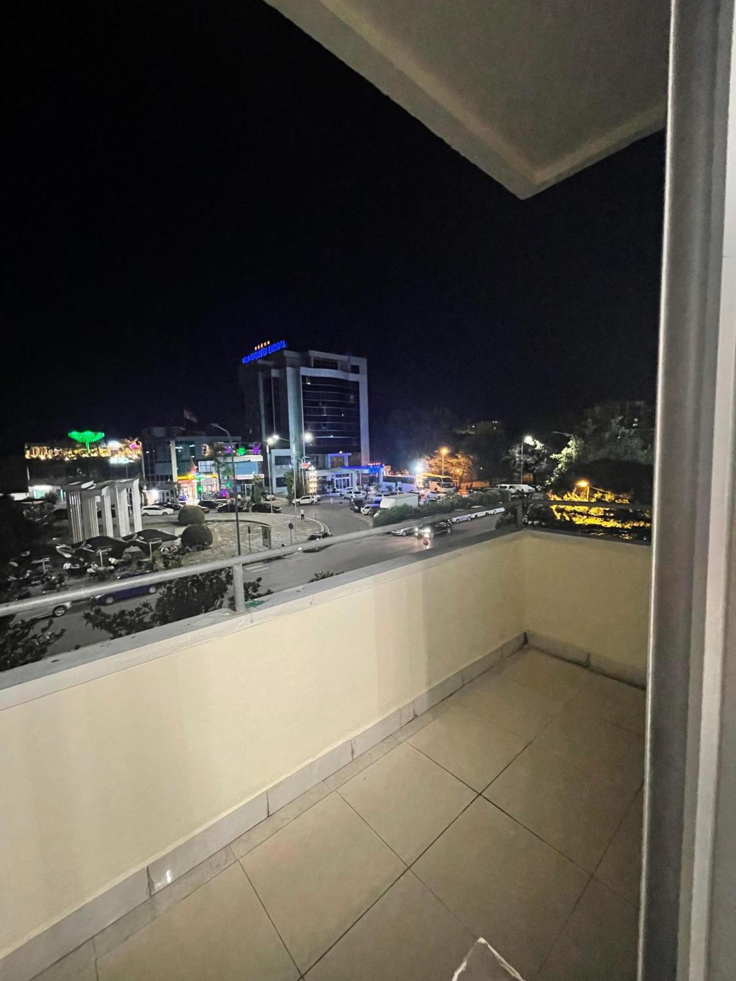City Center Inn Shkodër Exterior foto
